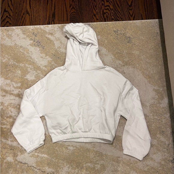 Zara Cropped Sweatshirt - Picture 3 of 6